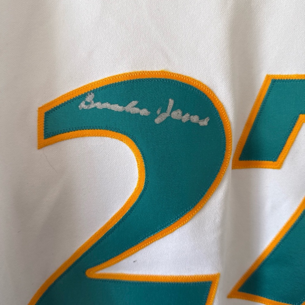 Men’s OT Sports Brandon Jones #27 Auto Myrtle Beach Pelicans Jersey Sz XL White - Picture 2 of 6